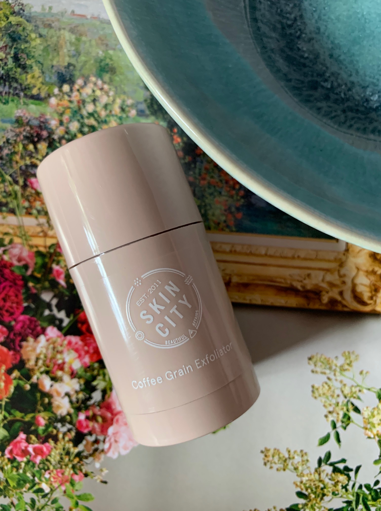 skincity coffee grain exfoliator stick